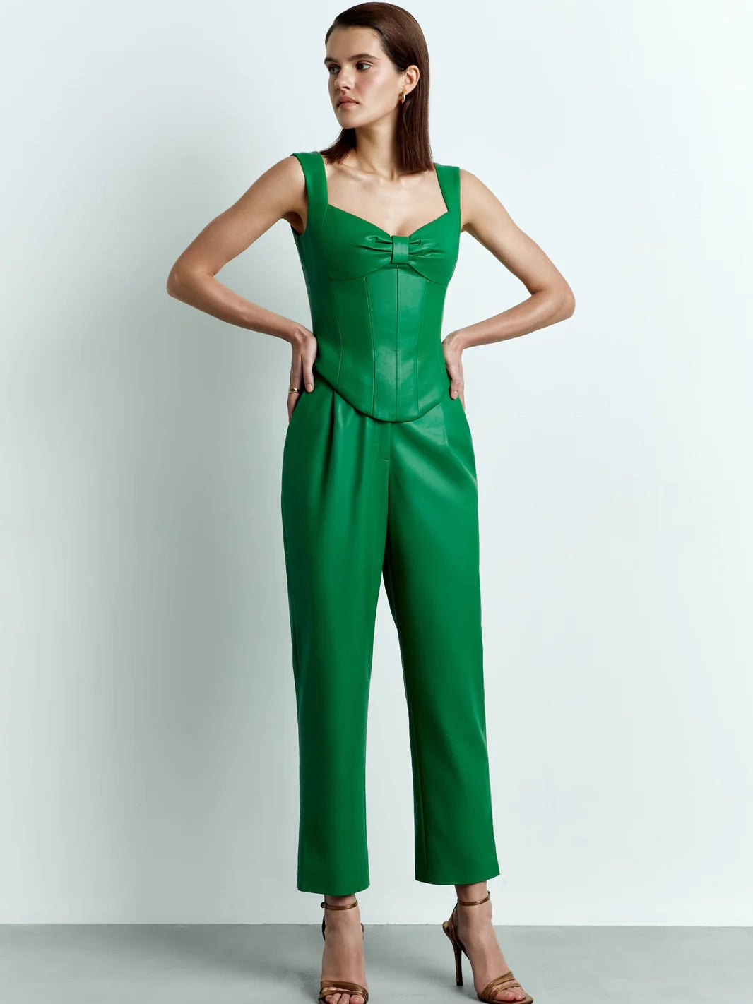 High-rise cropped leather pants green 1D080 – online boutique ROSIE CORSETS